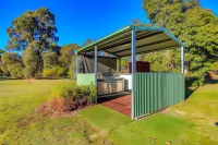 Mountain View Motor Inn & Holiday Lodges Hotel di Lake Fyans
