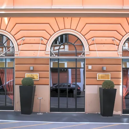 Hotel Fiume Rome Отели рядом с достопримечательностью «Площадь Фьюме»