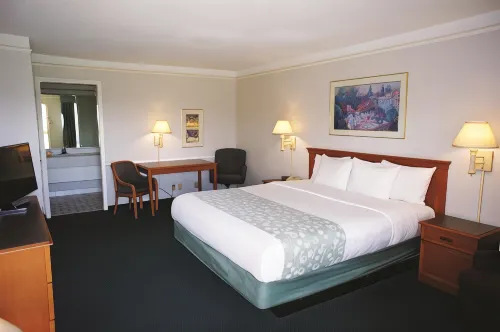 Days Inn by Wyndham Georgetown فنادق في Georgetown