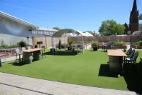 Mercure Orange Hotels near CHAPMANS Guitars and Music