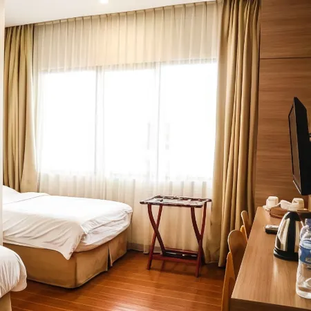 Hana Hotel Отели рядом с достопримечательностью «Паромный терминал»