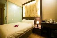 Hotel CIQ @ Wong Ah Fook
