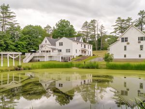 Cranmore Mountain Lodge Bed & Breakfast