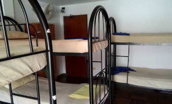 Narri's Hostel Dormitory