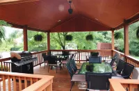 Ashley Quarters Hotel Airport-Cincinnati Hotels in Erlanger