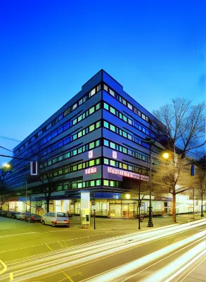 Hollywood Media Hotel Hotels near Zitadelle Spandau (Berlin)