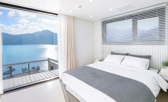 Geoje Lesolay Poolvilla