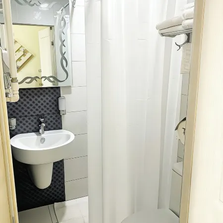 Alex Hotel
