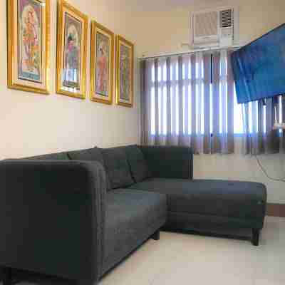 2 Bedroom Condo at Midpoint Residences with City View Rooms