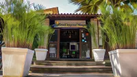 Brasil Tropical Village Hotels in Sibauma
