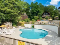 Er259- Country Charm Great Location, Close to Town 2 Bedroom Cabin by RedAwning