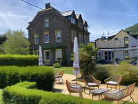Altes Pfarrhaus Hotels in Ernst