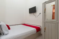 RedDoorz Near Uisu Teladan Medan Hotels in Medan Kota
