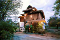 The Rabbit Tree Hostel Hotels near Gili Islands