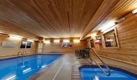 Country Inn & Suites by Radisson, Kearney, NE - Pool