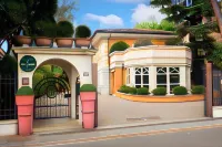 La Villa Desenzano - Homestays