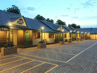 Talents Motor Park Hotel Hotels in Port Klang