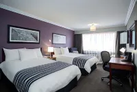 Sandman Hotel & Suites Williams Lake فنادق في بحيرة ويليامز