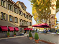 The Glam Boutique Hotel & Apt