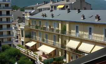 Authentic by Balladins, Hôtel le Carré d'Aix