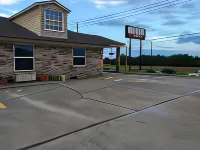 Colonial Inn Hotels in Shawnee