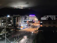 Suvarna Elite - Premium Apartment Hotel - Kitchens