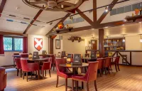 Warwick Castle Hotel & Knight's Village Hotels in Warwick