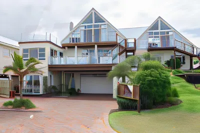 Whales Way Ocean Retreat