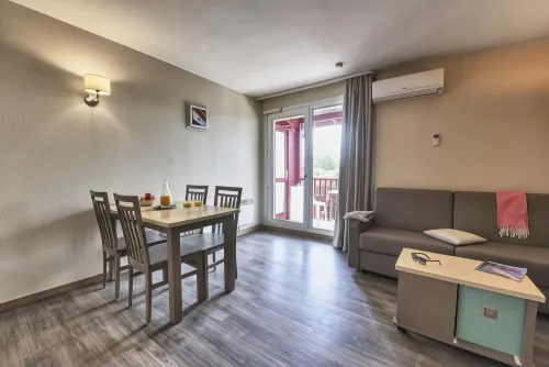 Résidence Pierre & Vacances Eguzki - Holiday Apartments