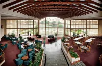 Abbey Beach Resort Hotels in Broadwater