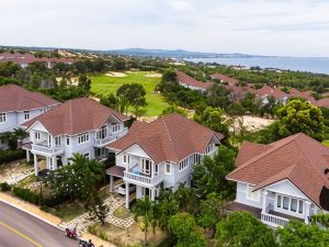 Villa Panda at Sea Links Golf Resort