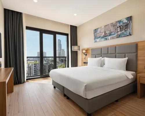 Tryp by Wyndham Istanbul Atasehir Hotels near Asian Side