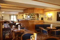 Cullen Bay Hotel - Bar