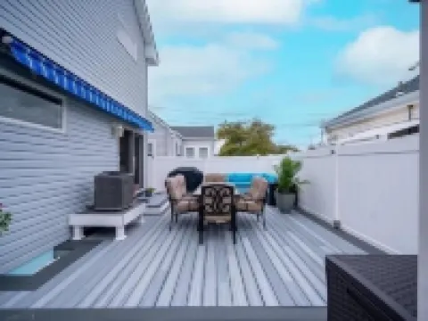 ONE block from the beach. Outdoor lounge seating, perfect for entertaining! Hotels in Lavallette