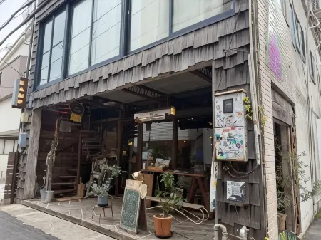 Kamp Houkan-Cho Backpacker's Inn & Lounge