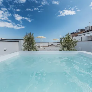 Relais San Severo Отели рядом с достопримечательностью «Церковь Сан-Грегорио-Армено»