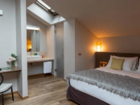 โรงแรมโปสตาดีไซน์ โรงแรมในโกโม