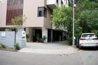AR Suites Fontana Bay - Kalyani Nagar Hotels near Aga Khan Palace