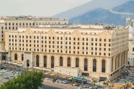 Copthorne Makkah Al Naseem Отели рядом с достопримечательностью «King Abdullah Library»