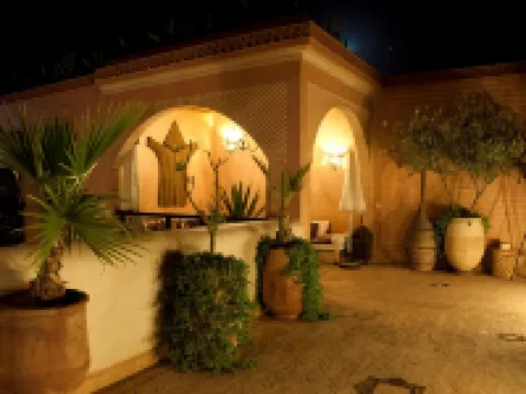 Riad Les Trois Palmiers El Bacha Hotels near Marrakech Museum
