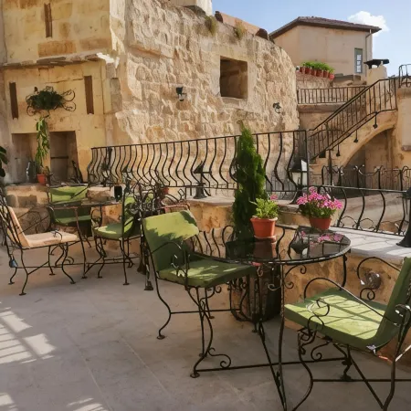 Casia Cave Suites