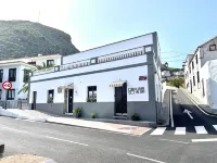 El Hostal del Cubo فنادق في 