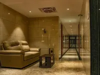RR Mount Elite Suites Hotels near Australian Consulate