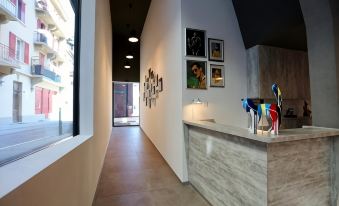 "The Freddie Mercury" Hotel