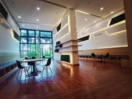 Green Haven Two-Bedroom Отели рядом с достопримечательностью «Mosque Tanjung Puteri Resort»