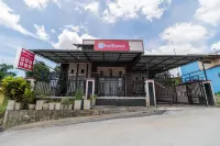 RedDoorz Syariah at d'Ostha Residence Các khách sạn ở Manggis Ganting
