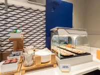 Holiday Inn Express & Suites PAINESVILLE - CONCORD by IHG Hotels in Lake County