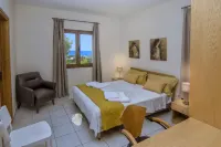 Exceptional Large Villa, Free Heated Pool 1 Nov - 15 Jan, Privacy,Prime Location - 4-Star