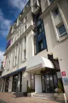 Hôtel Mercure Trouville-Sur-Mer Hotels near Statue de Gustave Flaubert