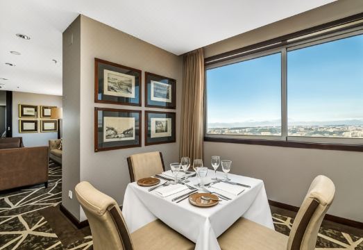 Holiday Inn Porto - Gaia의 실내 수영장